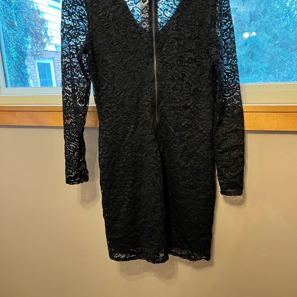 Lace dress with sleeves from Reitmans - Picture 3 of 4